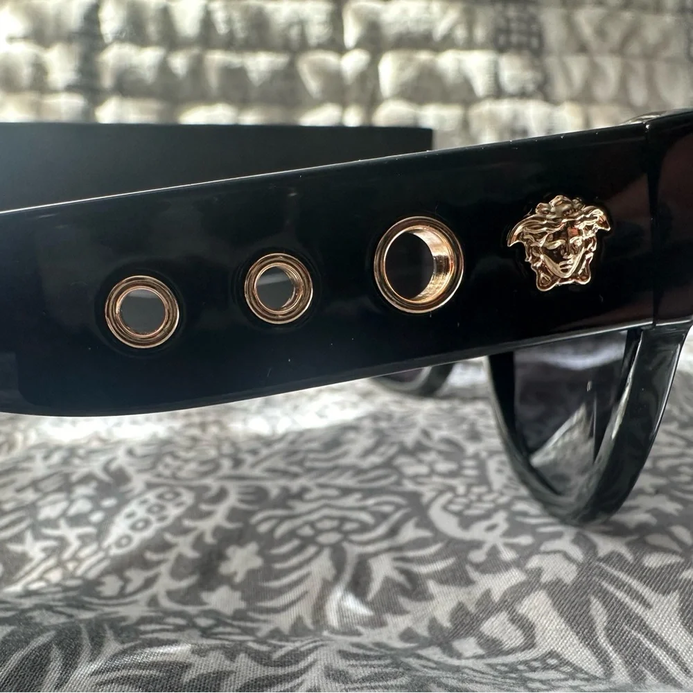 Versace Sunglasses Full Inclusion